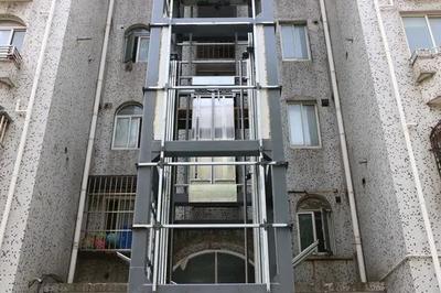 为了让小区顺利加装5部电梯，他整理了一份“宝典”代理代办